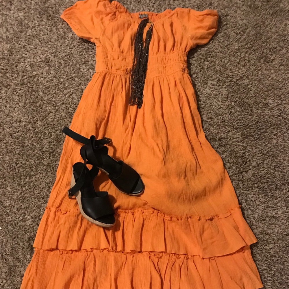 Size M/L maxi dress